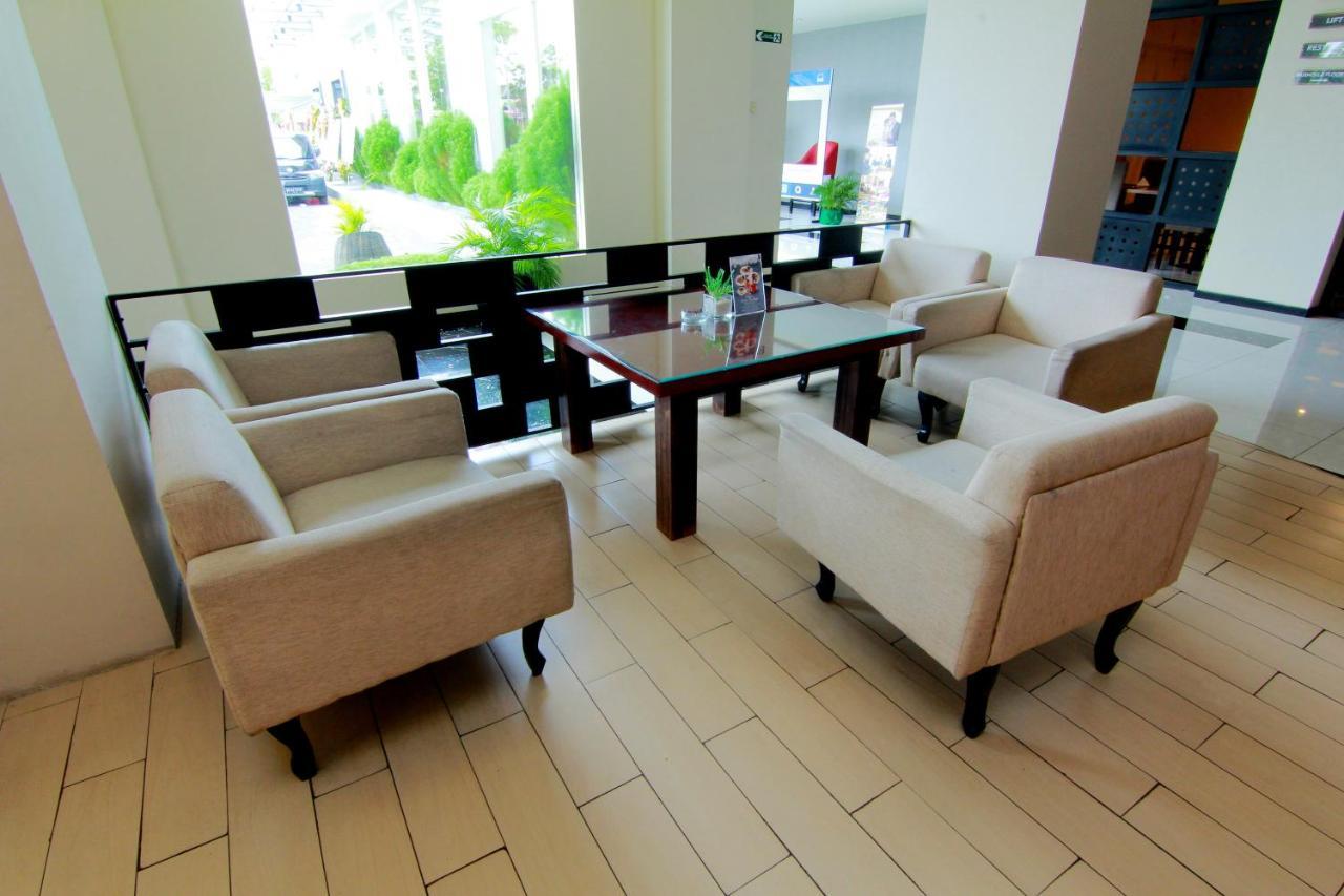 The Sun Hotel Madiun Exterior photo